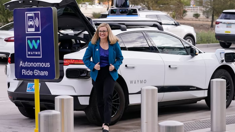 Phoenix Airport, 1st to Offer Self-Driving Ride Service Waymo