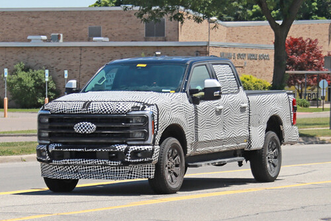 Spy Shots: '23 Ford Super Duty Lariat Shows Its All-New Face