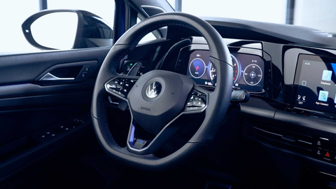 Volkswagen to Bring Back Push Buttons on Steering Wheels