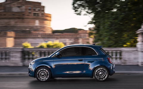 La Fiat 500 électrique s'en vient au Canada