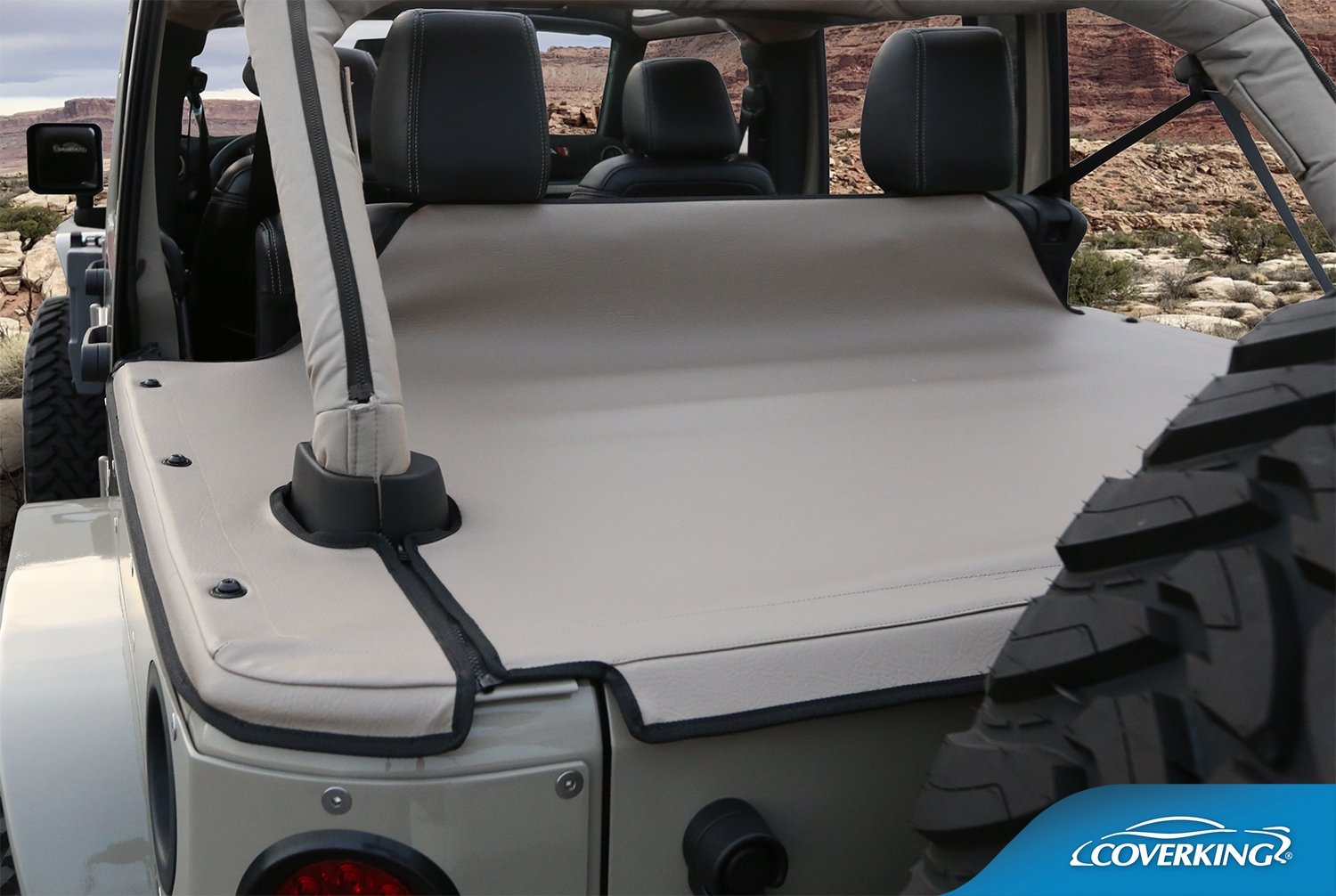 Jeep® JKU Tonneau Cover-Default